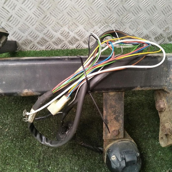 Attelage Rigide Subaru Forester III (SH) 2008-2013 – Avec Faisceau 7 Broches, Charge 2000 Kg