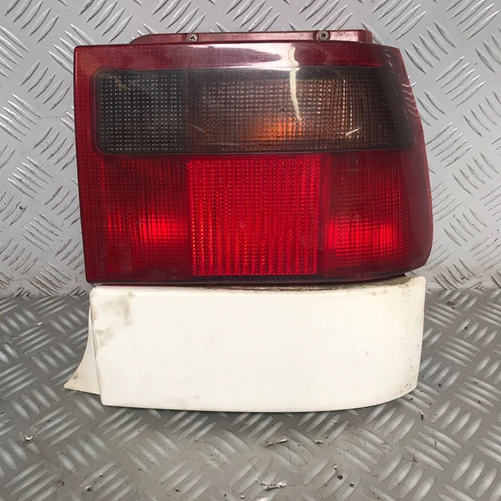 FEU ARRIERE DROIT : 95656606 | CITROEN ZX Phase 1 (de Mar-1991 à Jui-1994)