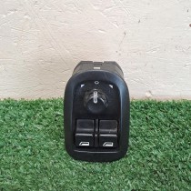 COMMANDE LEVE VITRE PORTE AVANT GAUCHE