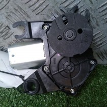 MOTEUR ESSUIE GLACE ARRIERE