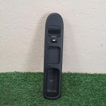 COMMANDE LEVE VITRE PORTE AVANT DROITE