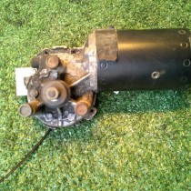 MOTEUR ESSUIE GLACE AVANT