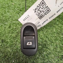 COMMANDE LEVE VITRE PORTE AVANT DROITE