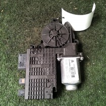MOTEUR LEVE VITRE AVANT DROIT