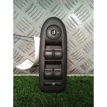 COMMANDE LEVE VITRE PORTE AVANT GAUCHE