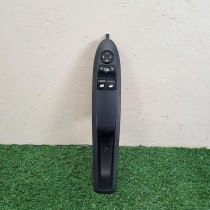 COMMANDE LEVE VITRE PORTE AVANT GAUCHE