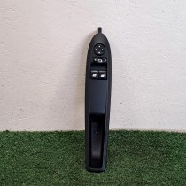 COMMANDE LEVE VITRE PORTE AVANT GAUCHE