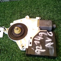 MOTEUR LEVE VITRE AVANT GAUCHE