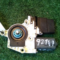 MOTEUR LEVE VITRE ARRIERE GAUCHE