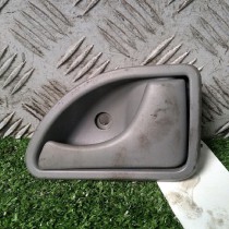 POIGNEE INTERIEURE PORTE AVANT DROITE