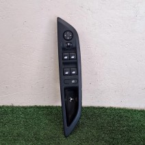 COMMANDE LEVE VITRE PORTE AVANT GAUCHE