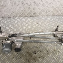 MOTEUR ESSUIE GLACE AVANT