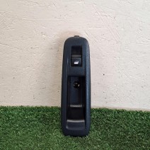 COMMANDE LEVE VITRE PORTE ARRIERE GAUCHE