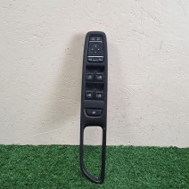 COMMANDE LEVE VITRE PORTE AVANT GAUCHE