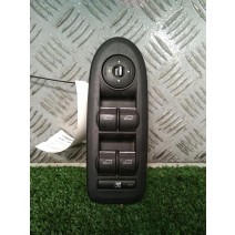 COMMANDE LEVE VITRE PORTE AVANT GAUCHE