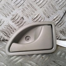 POIGNEE INTERIEURE PORTE AVANT DROITE