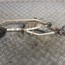 MOTEUR ESSUIE GLACE AVANT