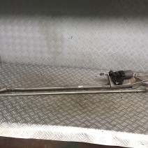 MOTEUR ESSUIE GLACE AVANT
