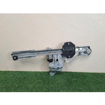 MOTEUR LEVE VITRE AVANT GAUCHE