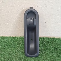 COMMANDE LEVE VITRE PORTE AVANT DROITE