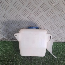 RESERVOIR LAVE VITRE AVANT