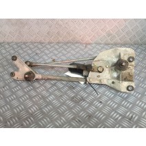 MOTEUR ESSUIE GLACE AVANT